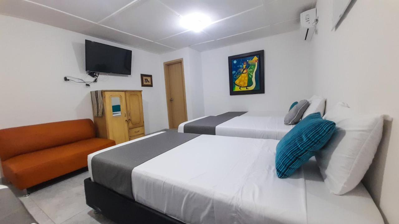 Hotel Poblado Suite バランキージャ エクステリア 写真