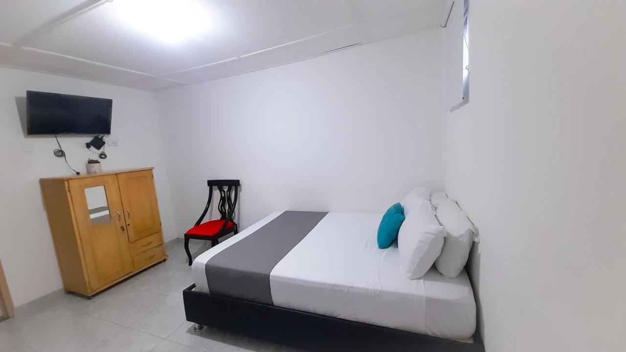 Hotel Poblado Suite バランキージャ エクステリア 写真