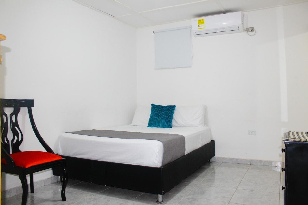 Hotel Poblado Suite バランキージャ エクステリア 写真