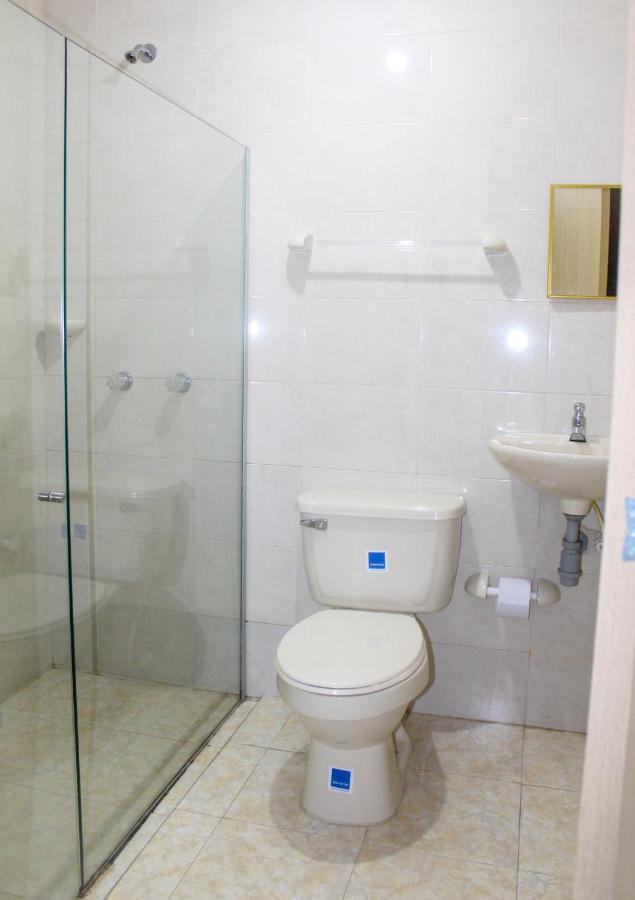 Hotel Poblado Suite バランキージャ エクステリア 写真