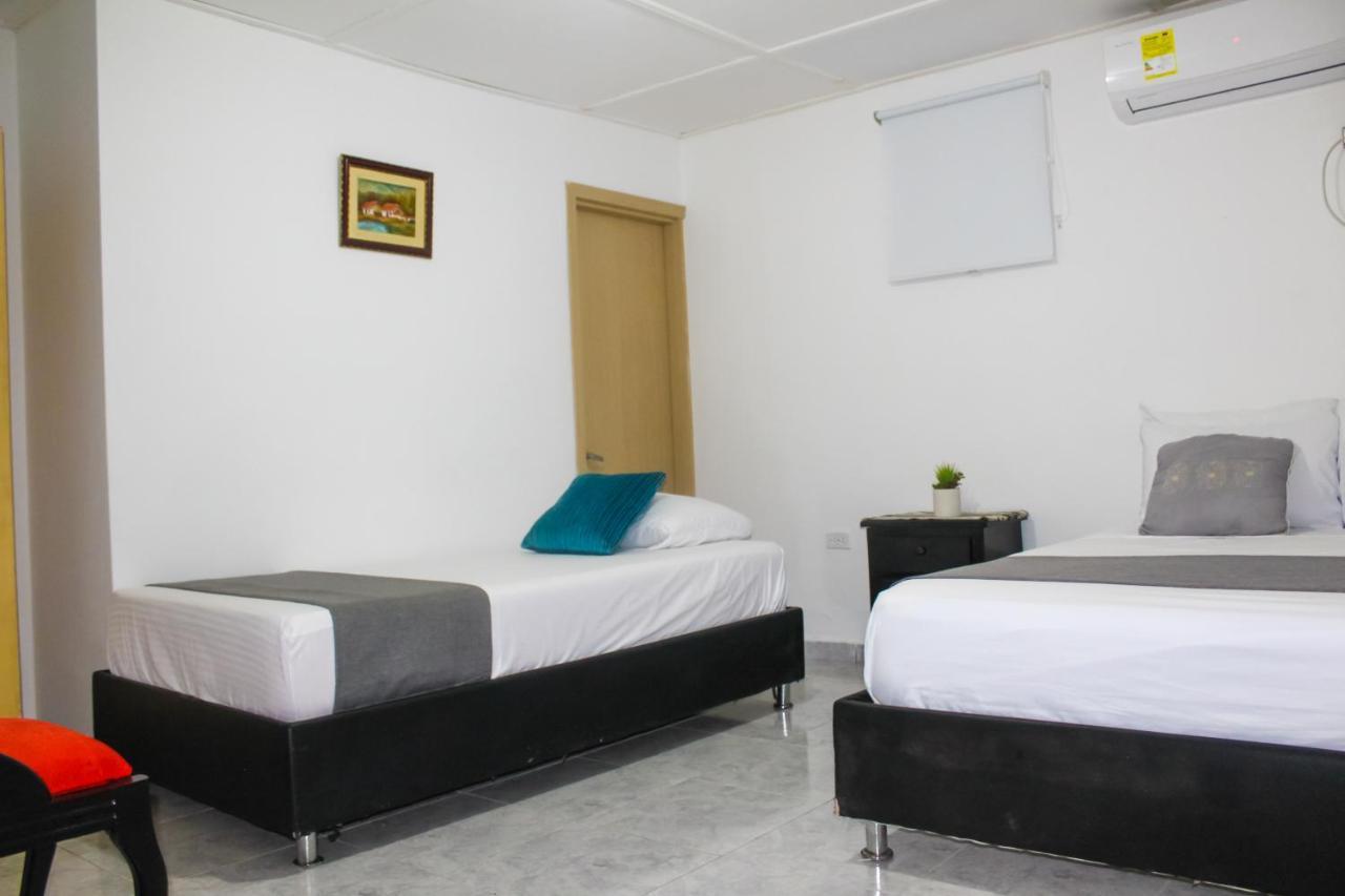 Hotel Poblado Suite バランキージャ エクステリア 写真