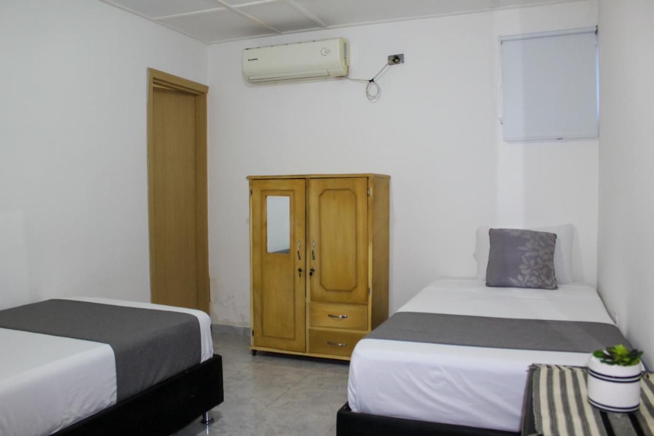 Hotel Poblado Suite バランキージャ エクステリア 写真