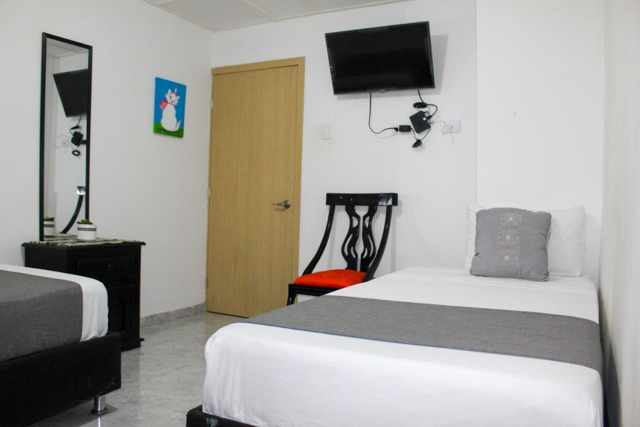 Hotel Poblado Suite バランキージャ エクステリア 写真