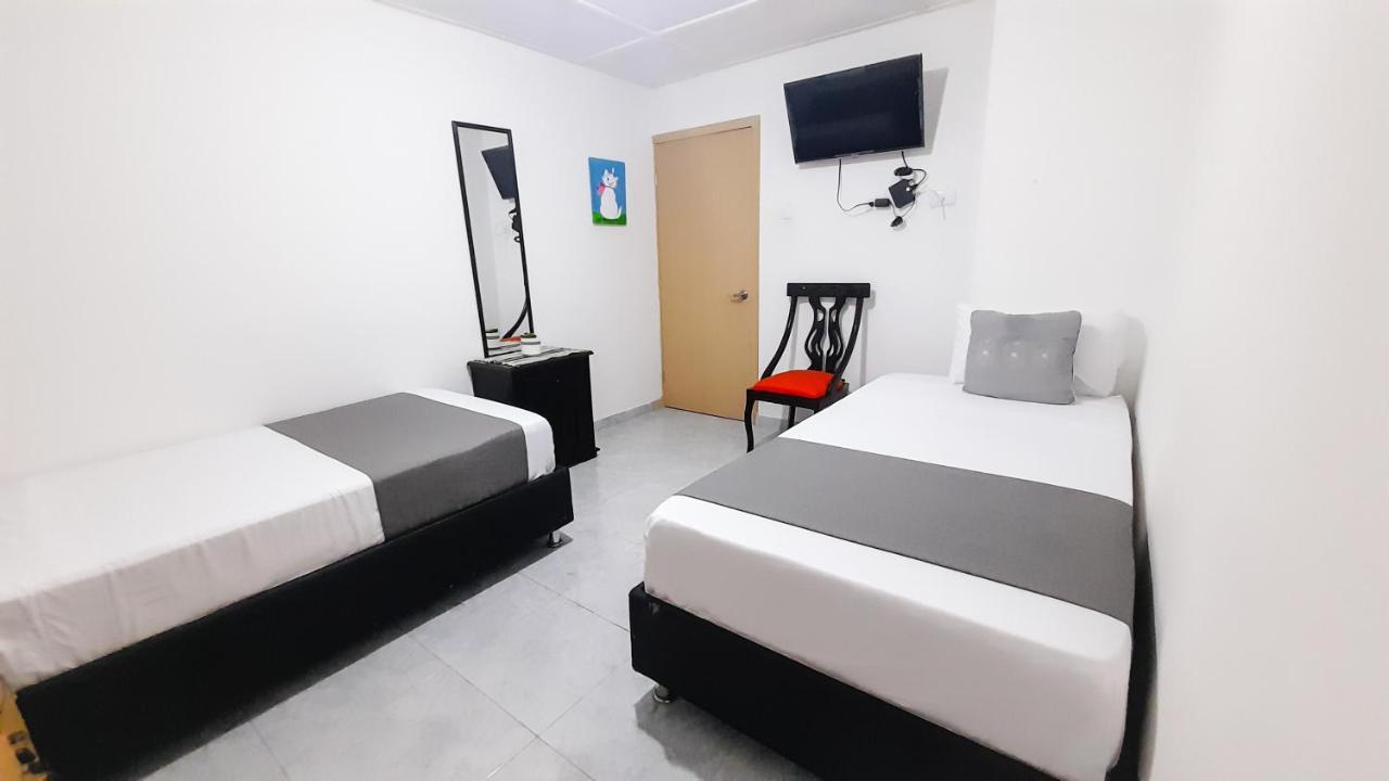 Hotel Poblado Suite バランキージャ エクステリア 写真