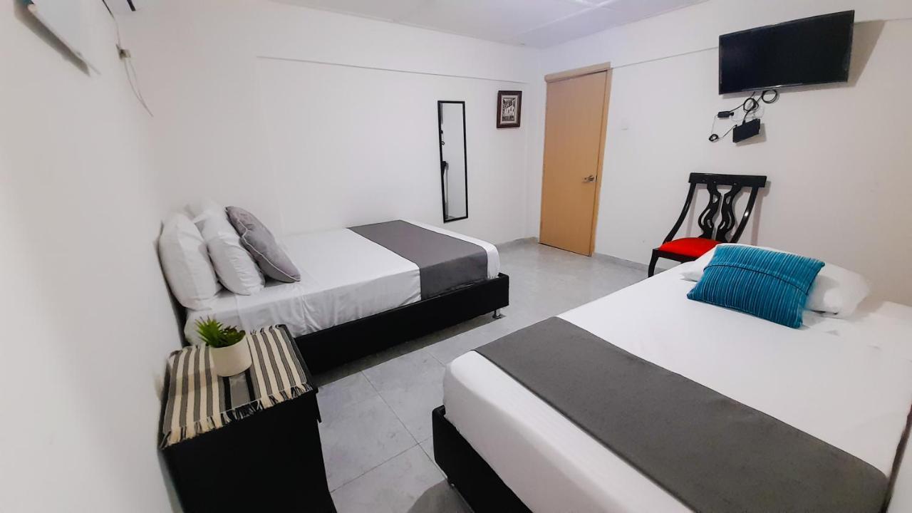 Hotel Poblado Suite バランキージャ エクステリア 写真