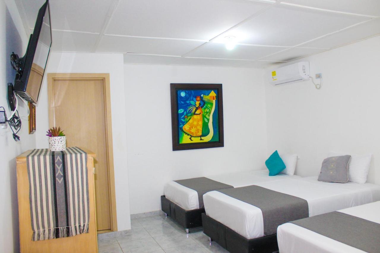 Hotel Poblado Suite バランキージャ エクステリア 写真