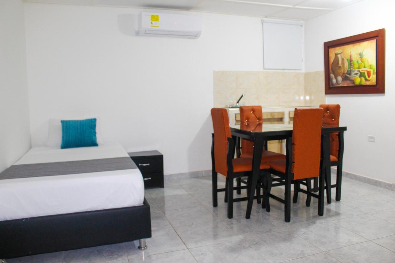 Hotel Poblado Suite バランキージャ エクステリア 写真